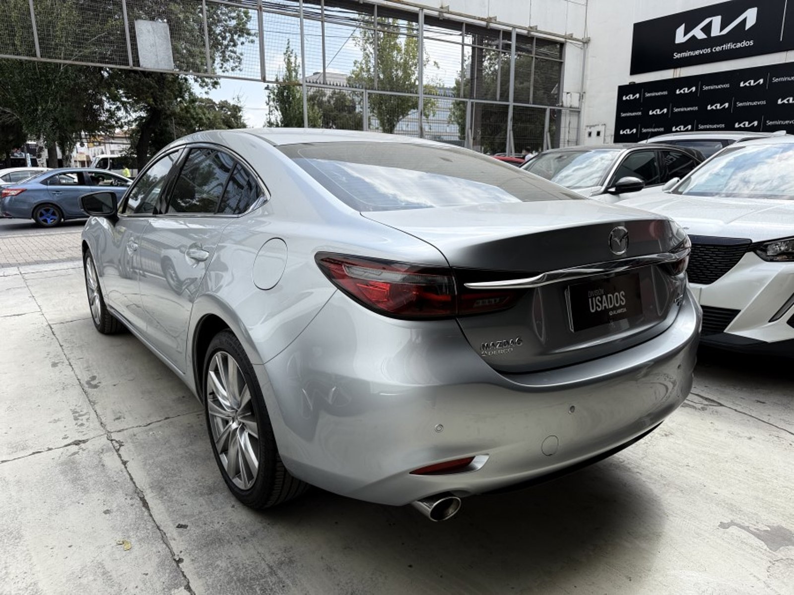Mazda 6 HIGH PLUS 2.5 AUT 2025 - Imagen 6 de 9