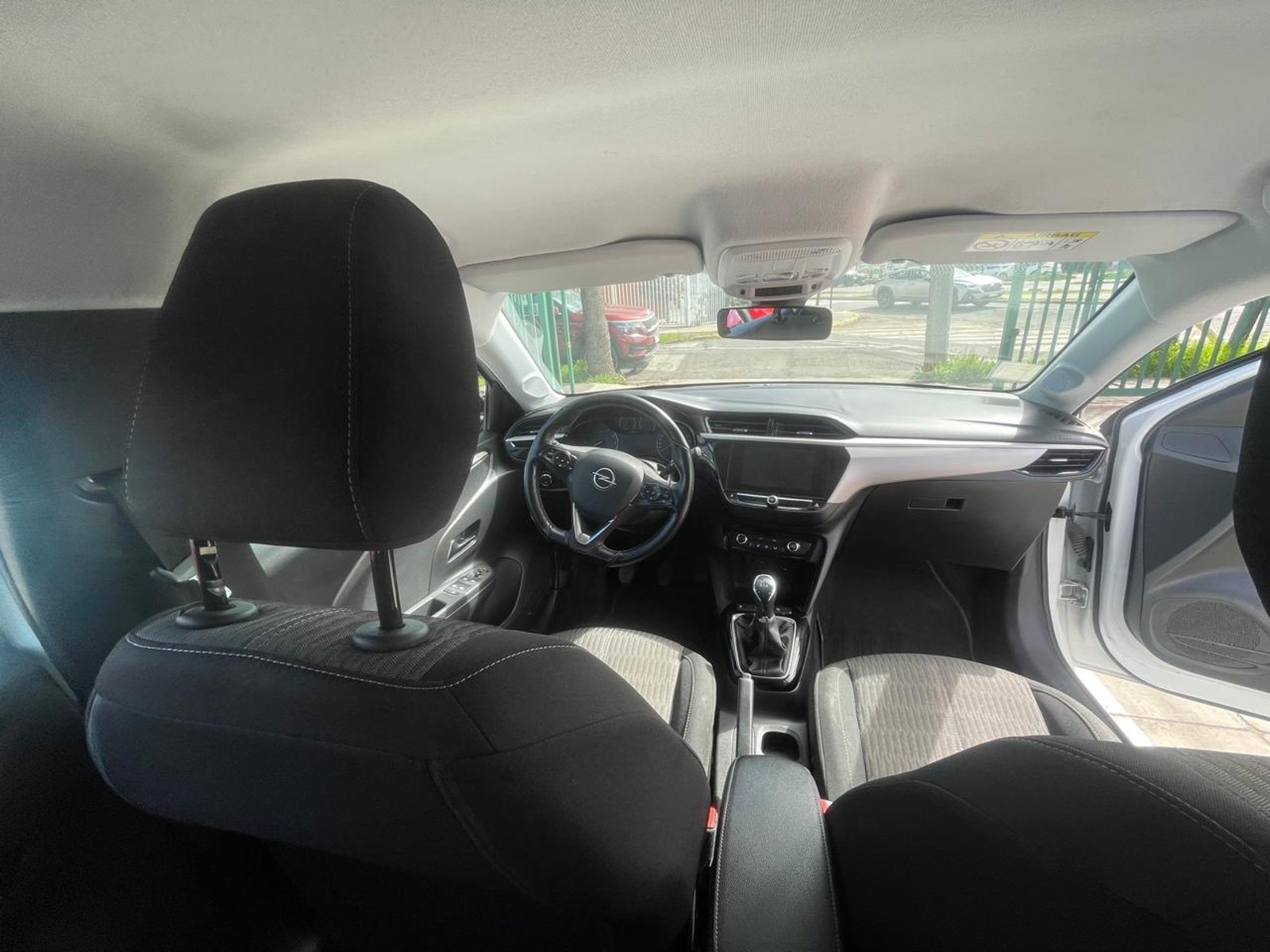 Opel CORSA 4X2 1.2 2024 - Imagen 8 de 10