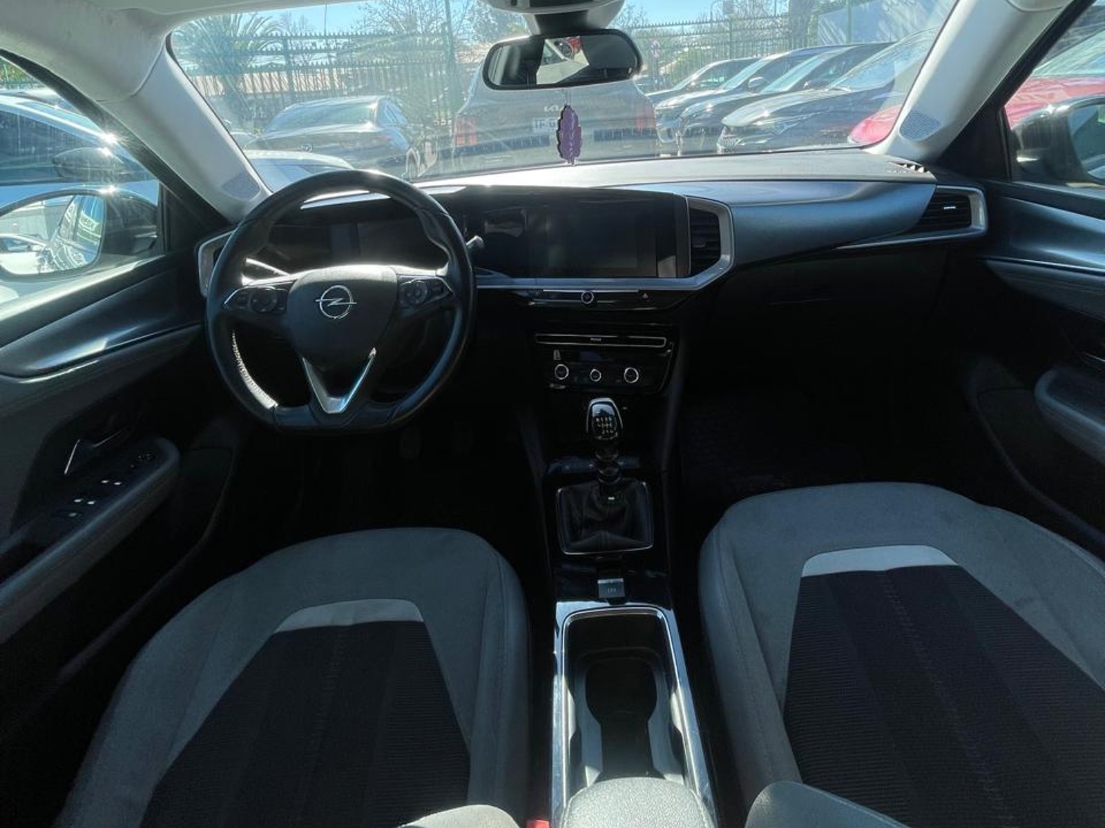 Opel MOKKA 4X2 1.2 2024 - Foto 5 de 7