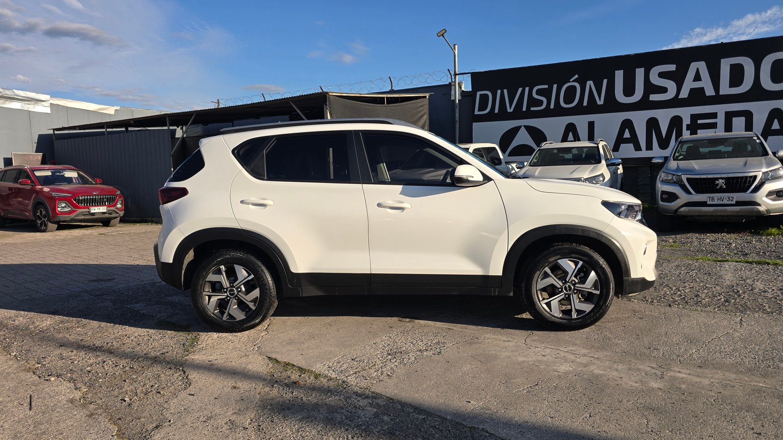 Kia SONET EX 1.5 2023 - Imagen 16 de 18