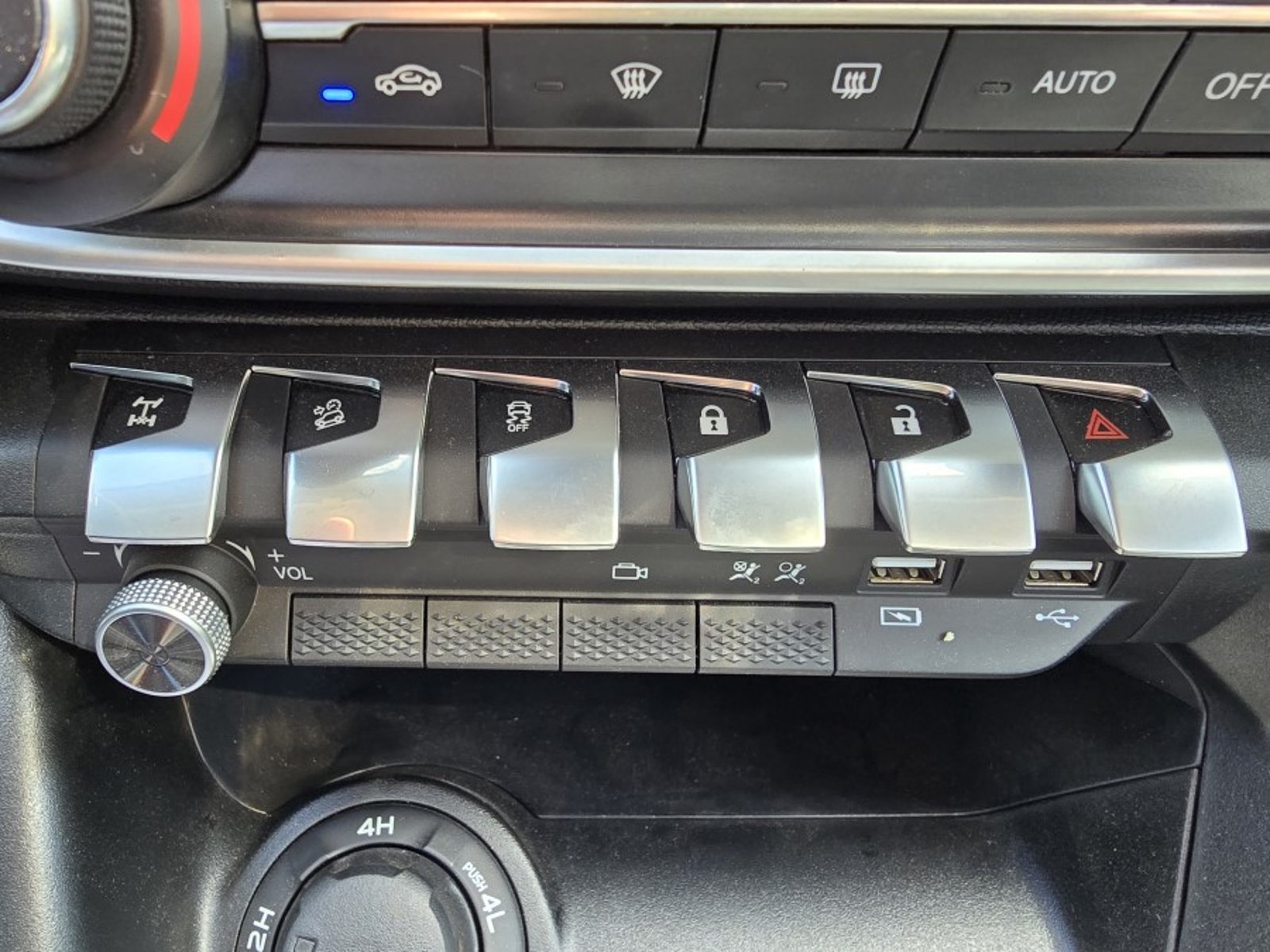 Peugeot LANDTREK BLUE HDI 180 4X4 2.2 2026 - Imagen 8 de 10