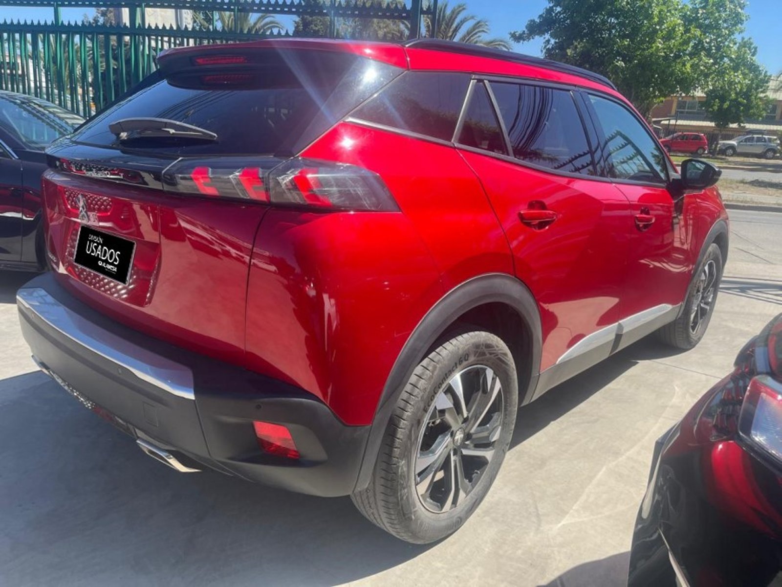 Peugeot 2008 PURETECH 130 1.2 2023 - Foto 5 de 5