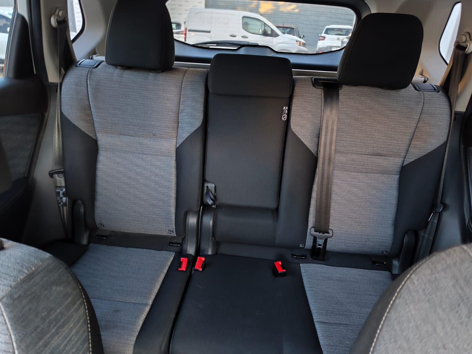 Nissan X TRAIL 4X2 2.5 AUT 2025 - Imagen 7 de 14
