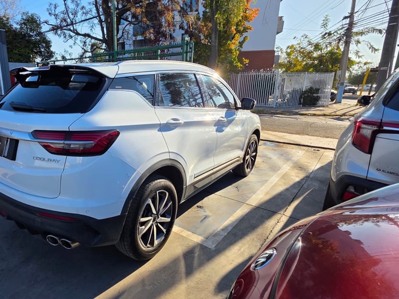 Geely COOLRAY 1.5 AUT 2023 - Imagen 4 de 9
