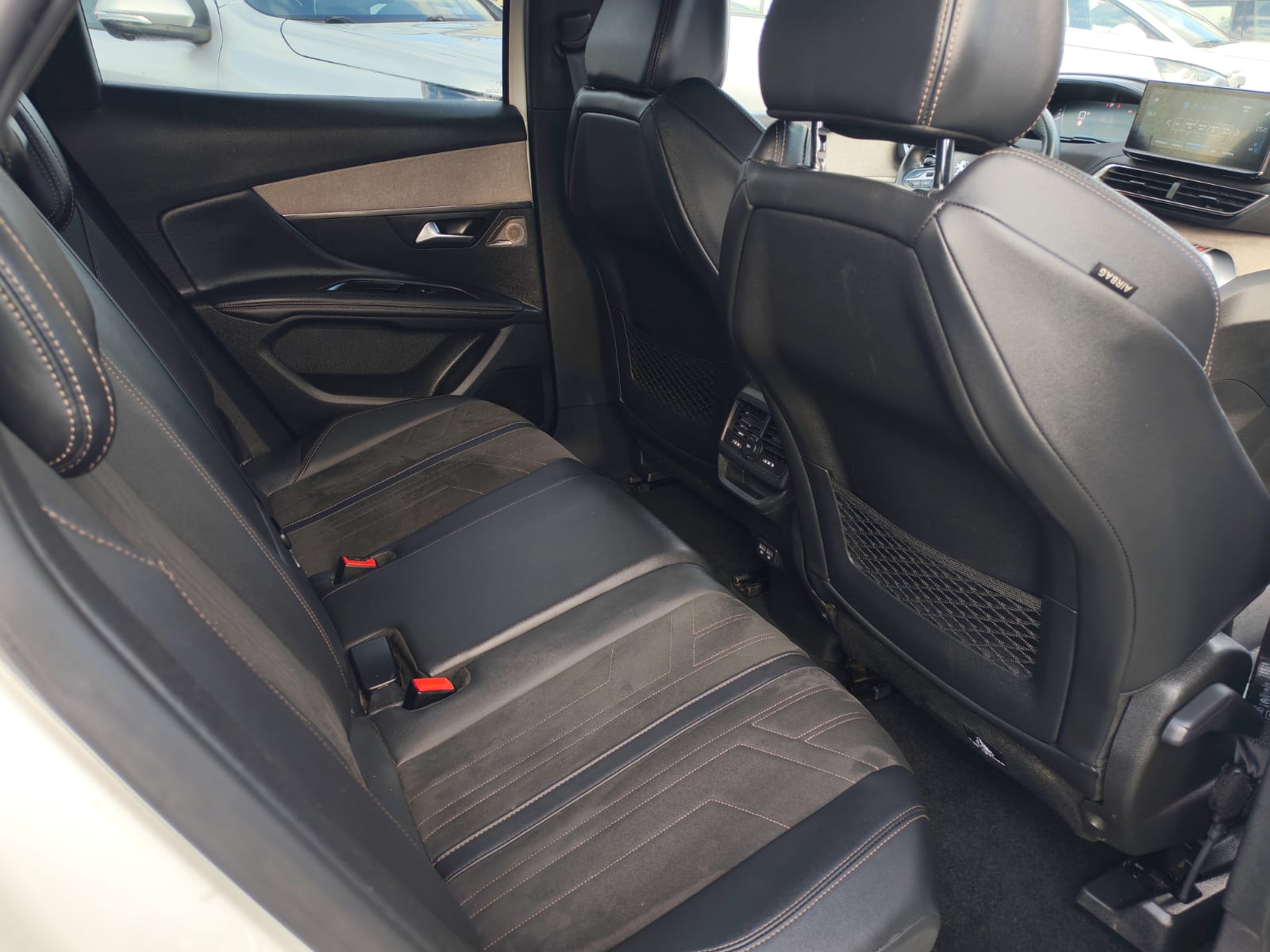 Peugeot 3008 PURETECH 180 EAT8 1.6 AUT 2023 - Imagen 8 de 8