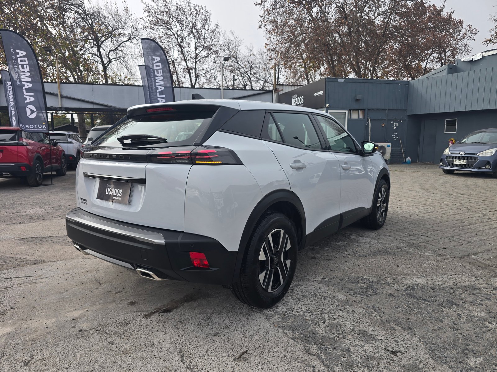 Peugeot 2008 ACTIVE 130 1.2 2024 - Imagen 15 de 18