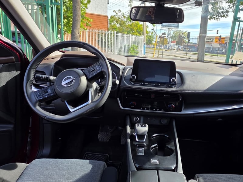 Nissan X TRAIL 4X2 7P CVT 2.5 2024 - Imagen 9 de 12