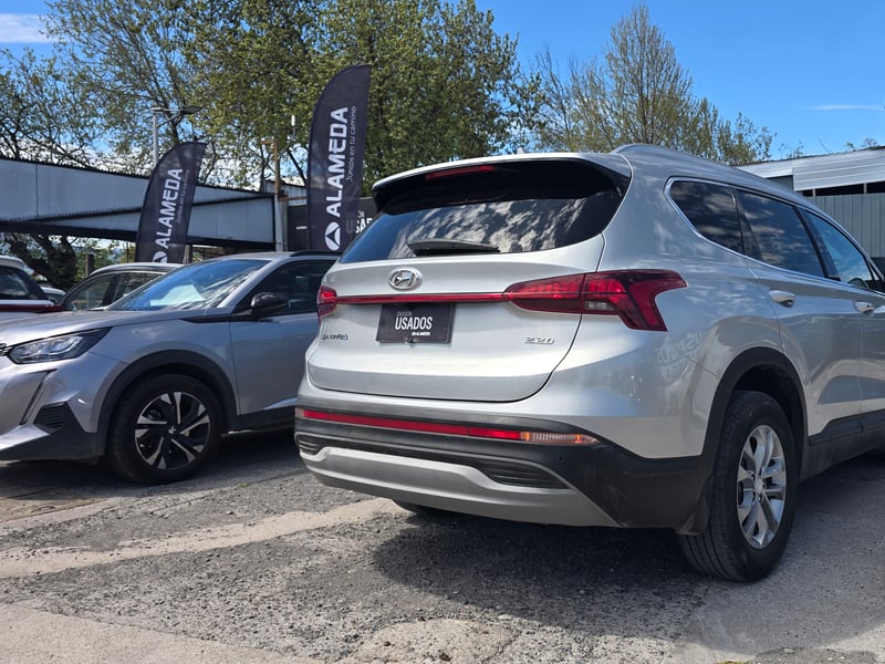 Hyundai SANTA FE TM CRDI 2.2 AUT 2023 - Imagen 6 de 18