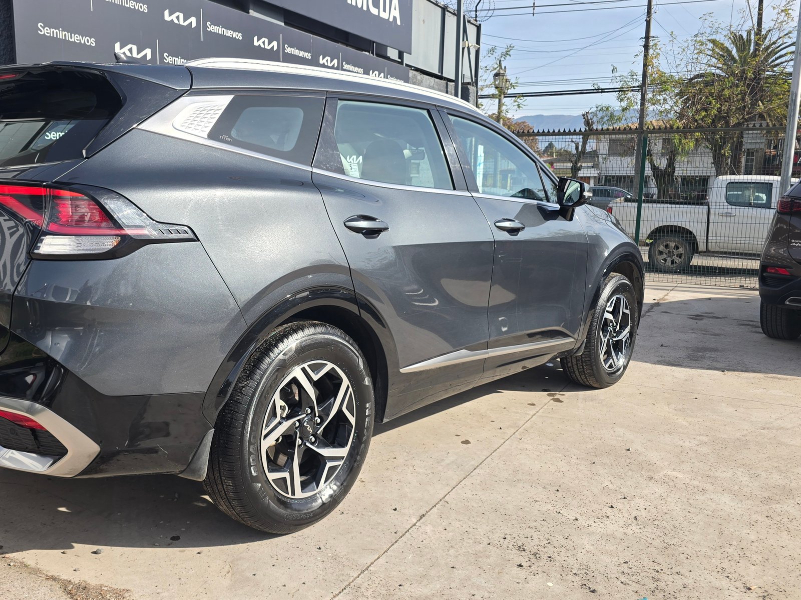 Kia SPORTAGE EX 2.0L 2025 - Foto 3 de 9
