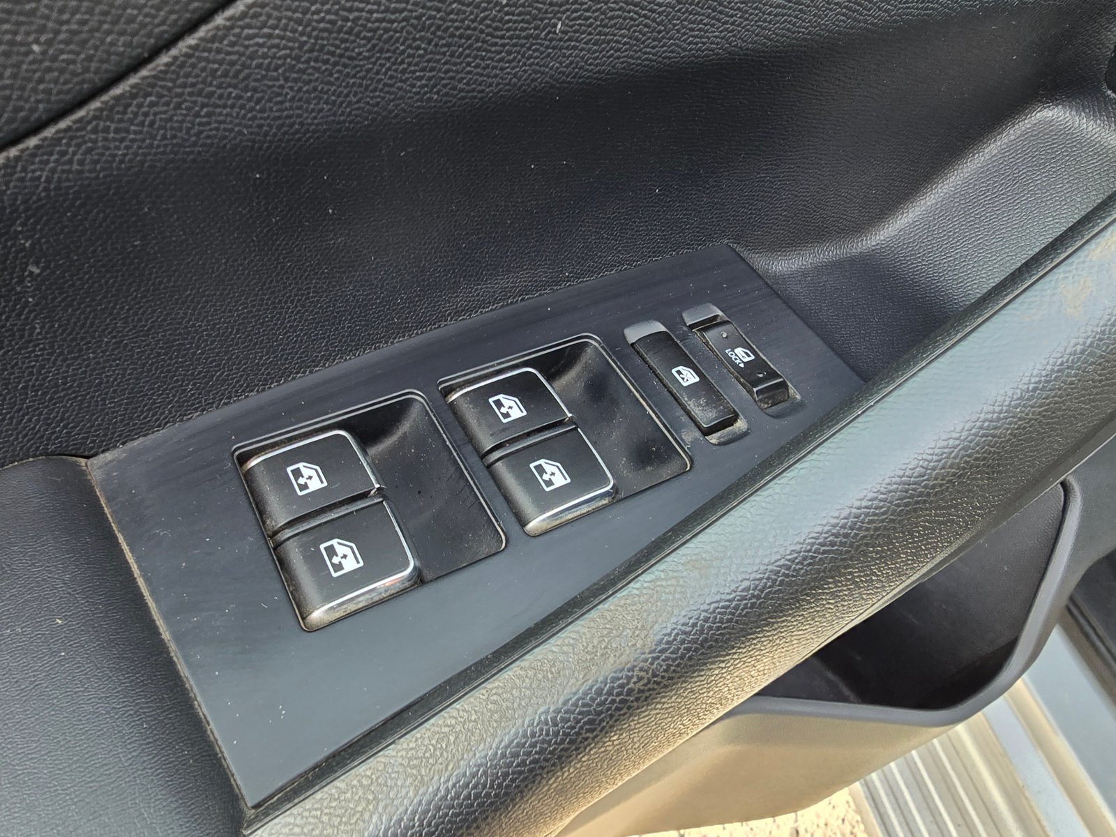 Peugeot LANDTREK BLUEHDI 4X4 2.2 AUT 2024 - Imagen 11 de 18