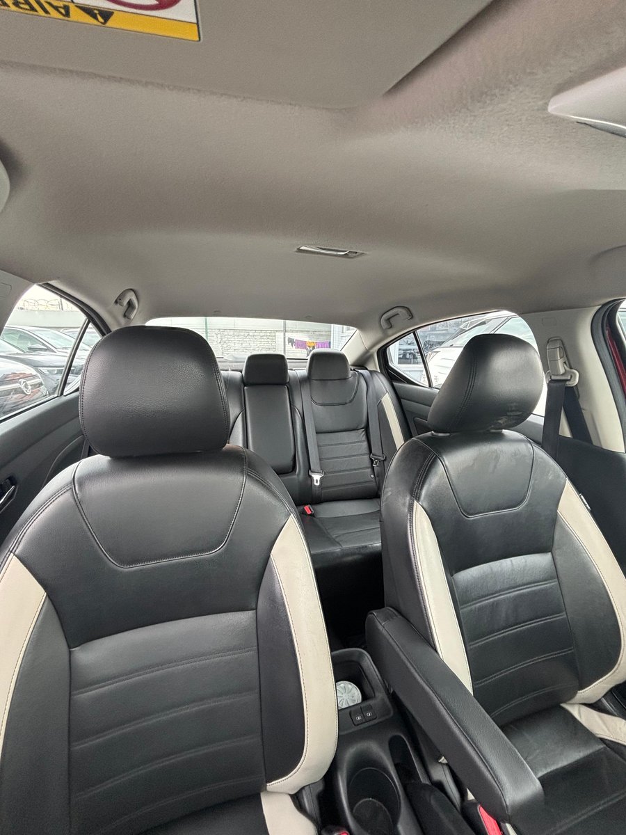 Nissan VERSA CVT 1.6 AUT 2023 - Imagen 4 de 5
