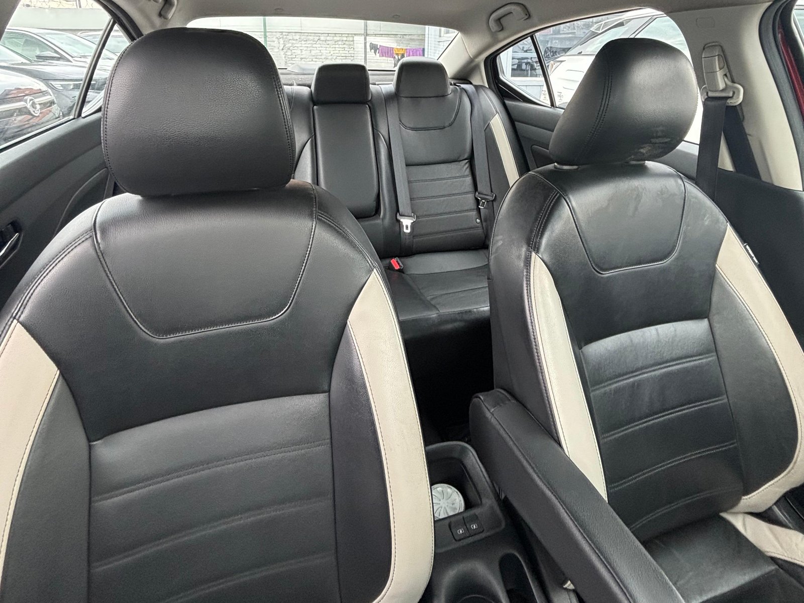 Nissan VERSA CVT 1.6 AUT 2023 - Foto 4 de 5
