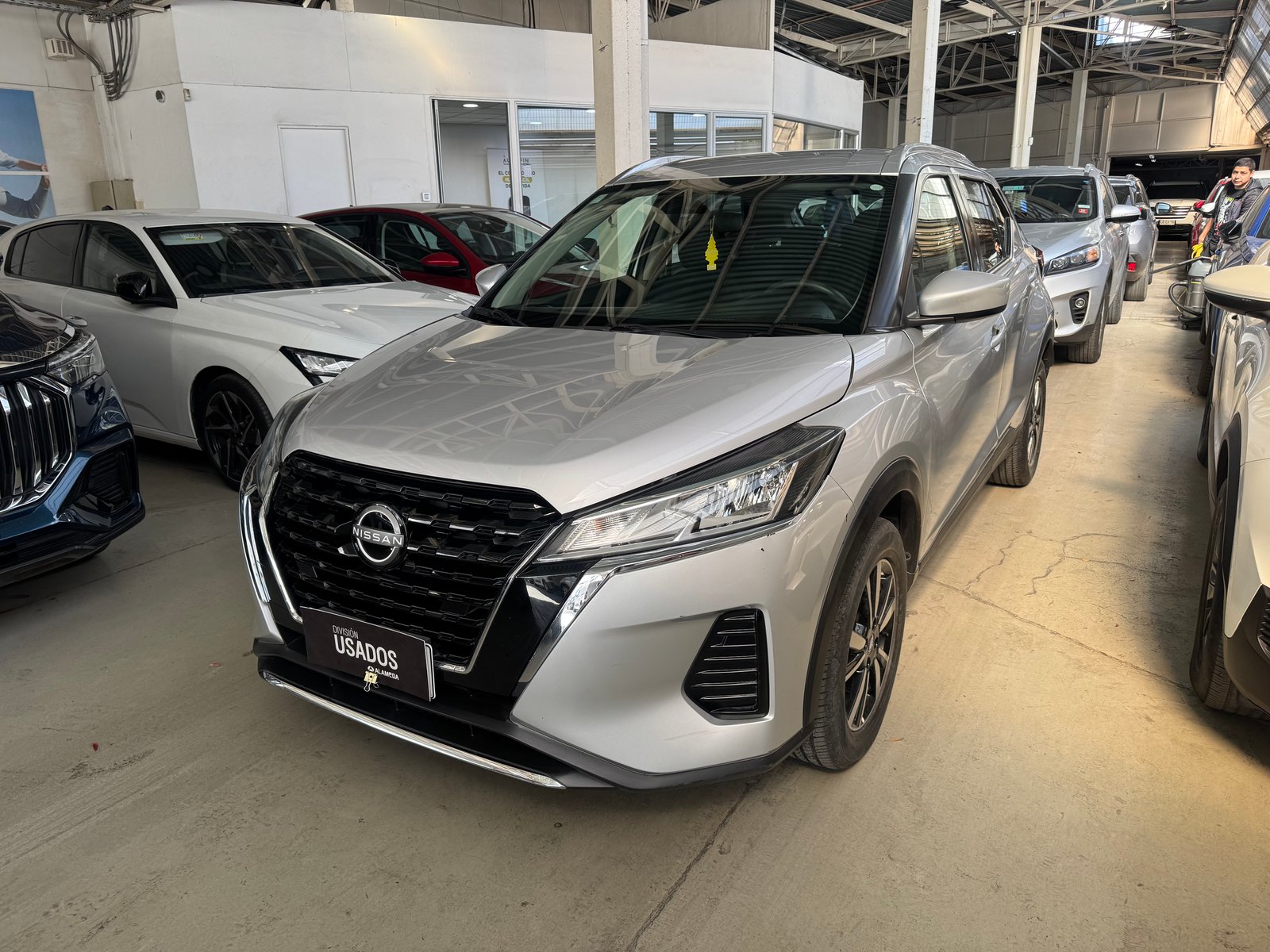 Nissan KICKS MT 1.6 2023 - Imagen 6 de 10