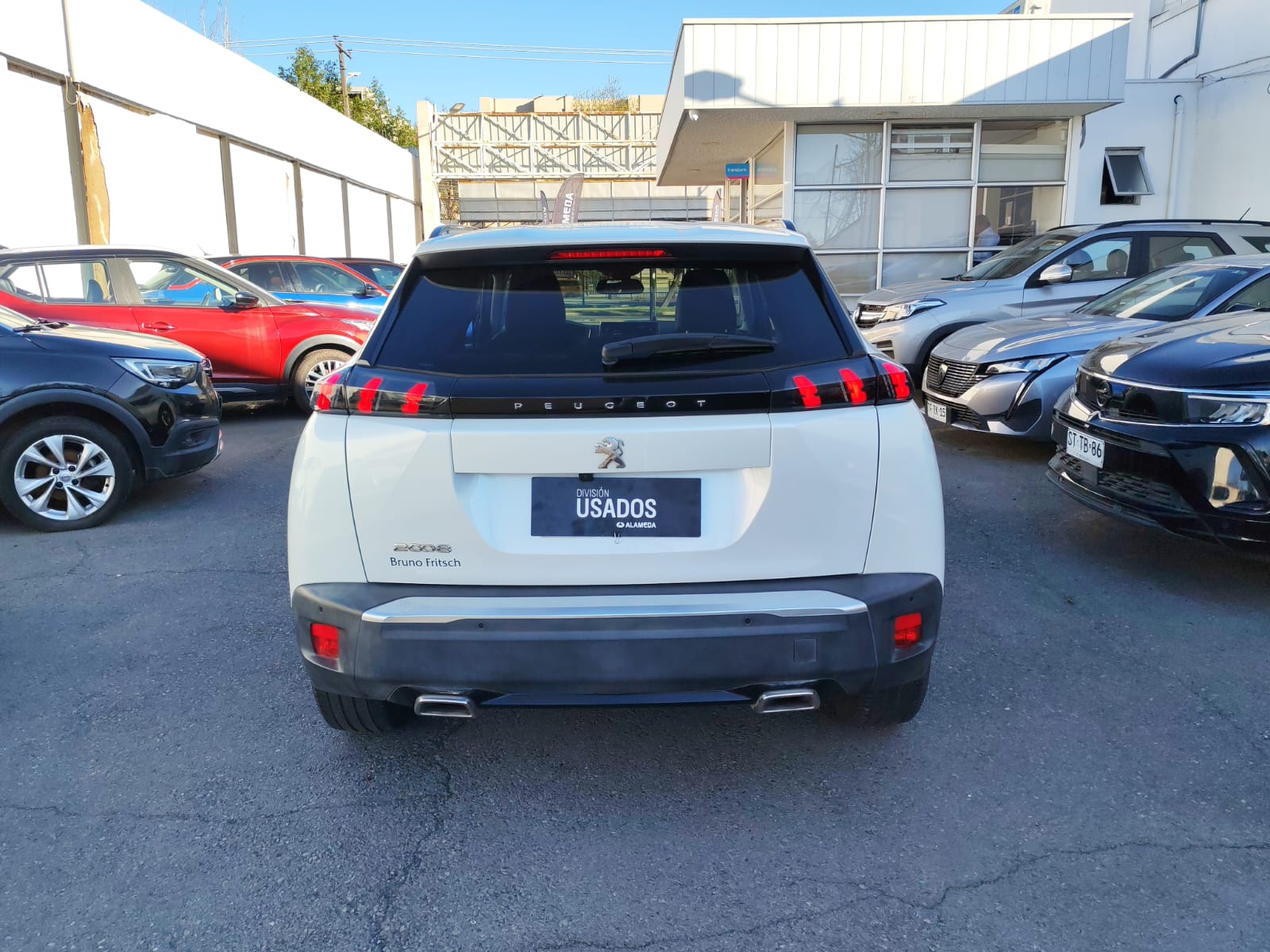Peugeot 2008 ALLURE 1.2 2021 - Imagen 4 de 10