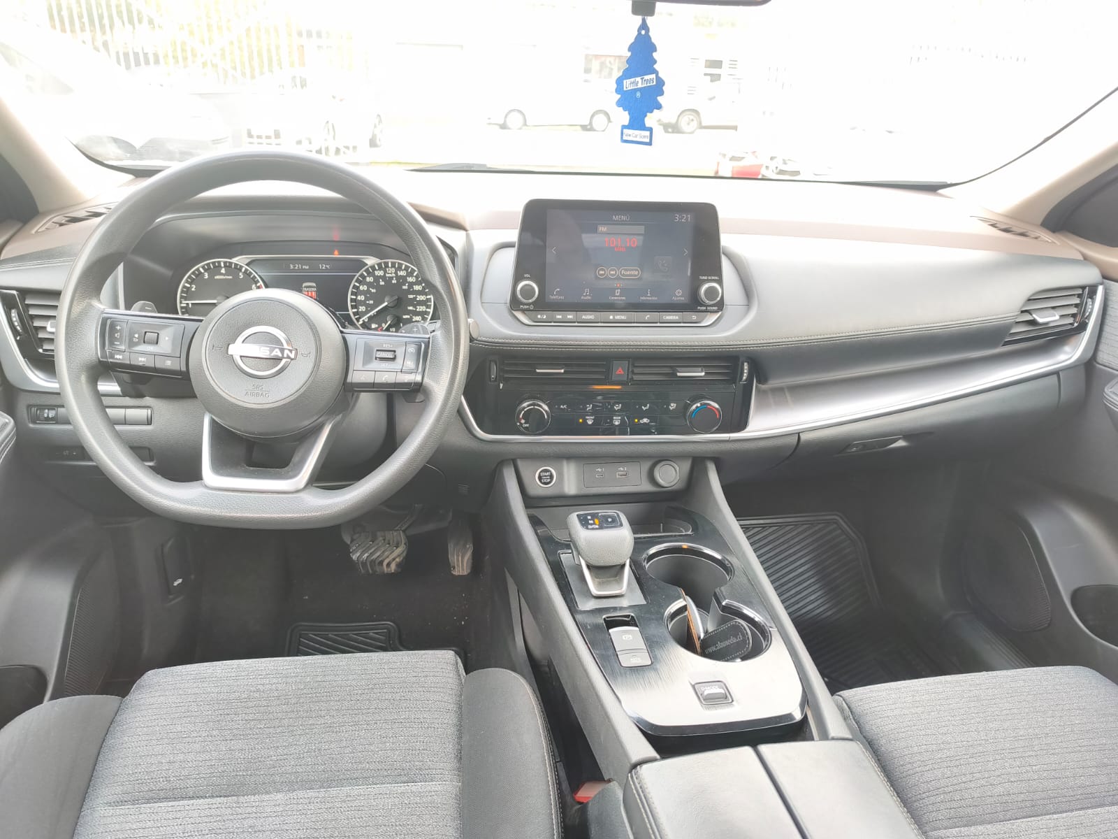 Nissan X TRAIL 4X2 7P CVT 2.5 2023 - Imagen 7 de 10