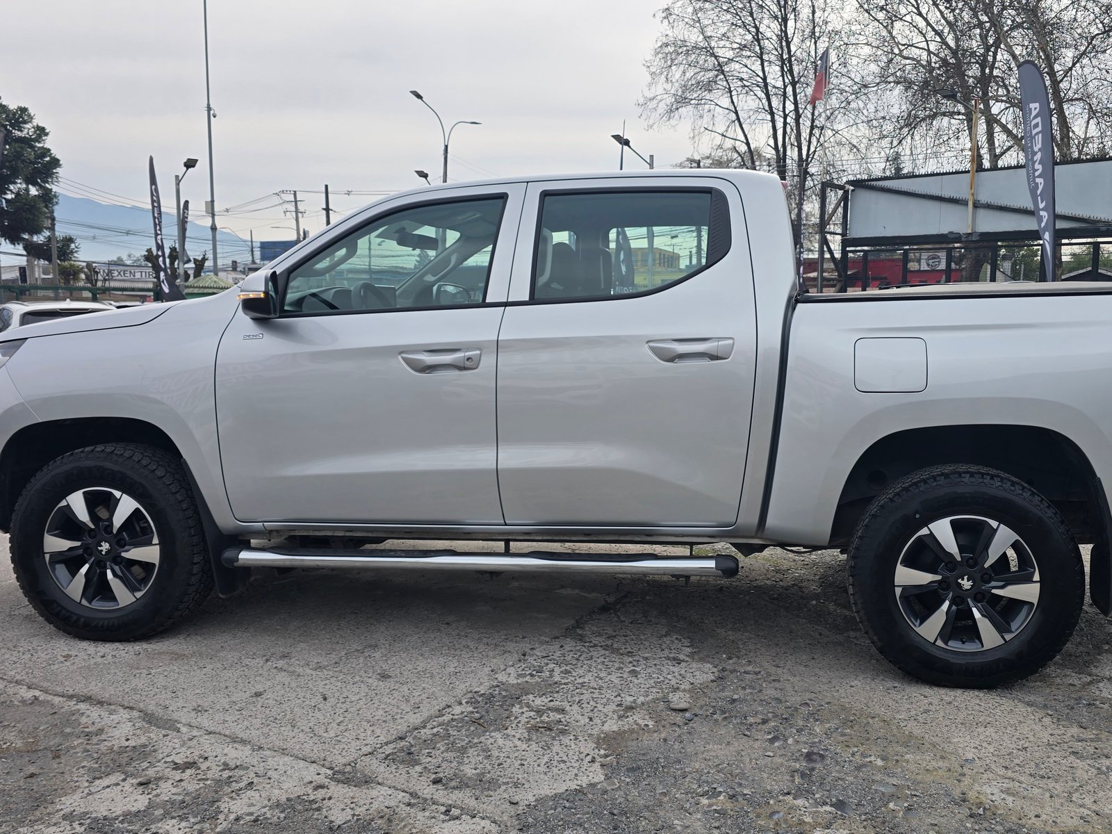 Peugeot LANDTREK 2.2 2025 - Foto 4 de 11