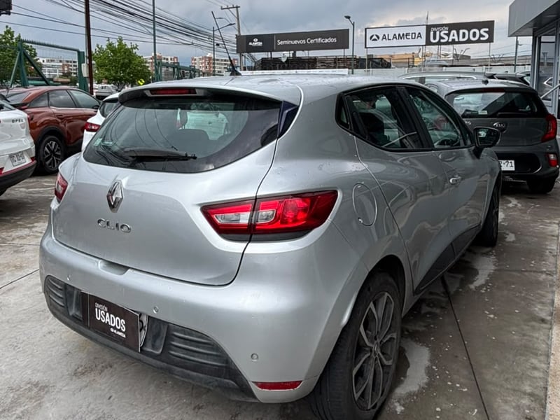 Renault CLIO HB EXPRESSION 1.2 2018 - Imagen 5 de 7