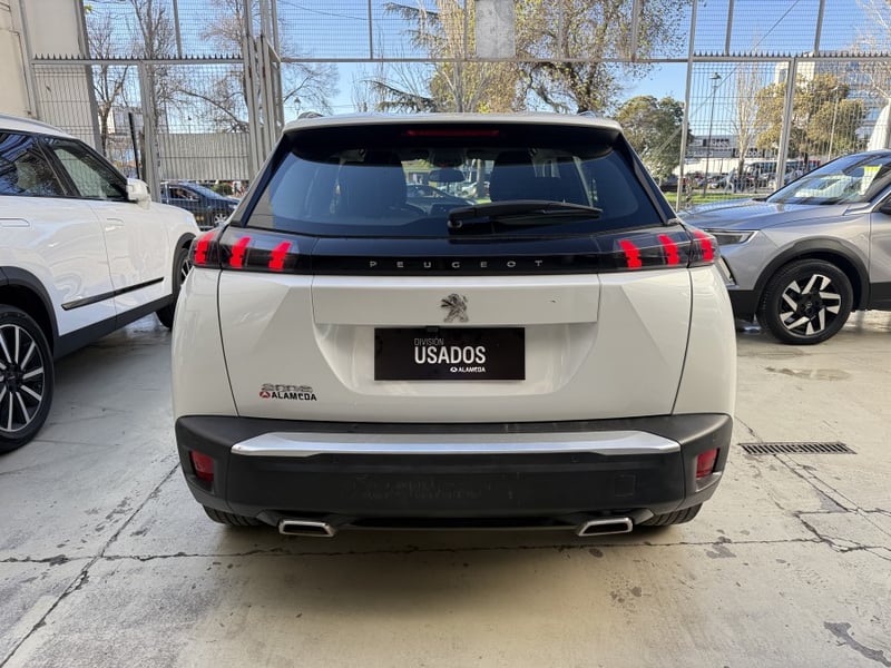 Peugeot 2008 PURETECH 130 4X2 1.2 2024 - Imagen 4 de 9