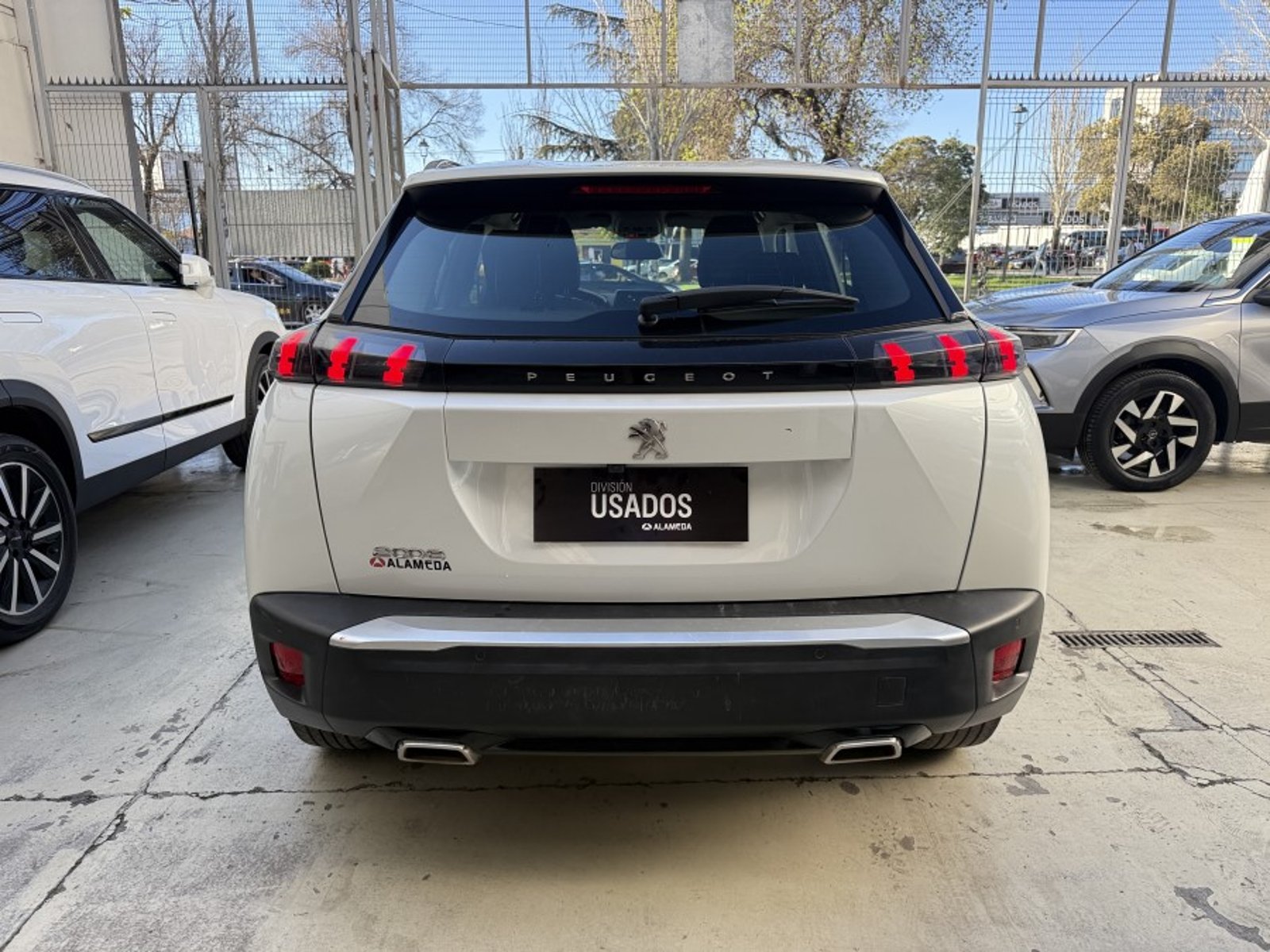 Peugeot 2008 PURETECH 130 4X2 1.2 2024 - Imagen 4 de 9