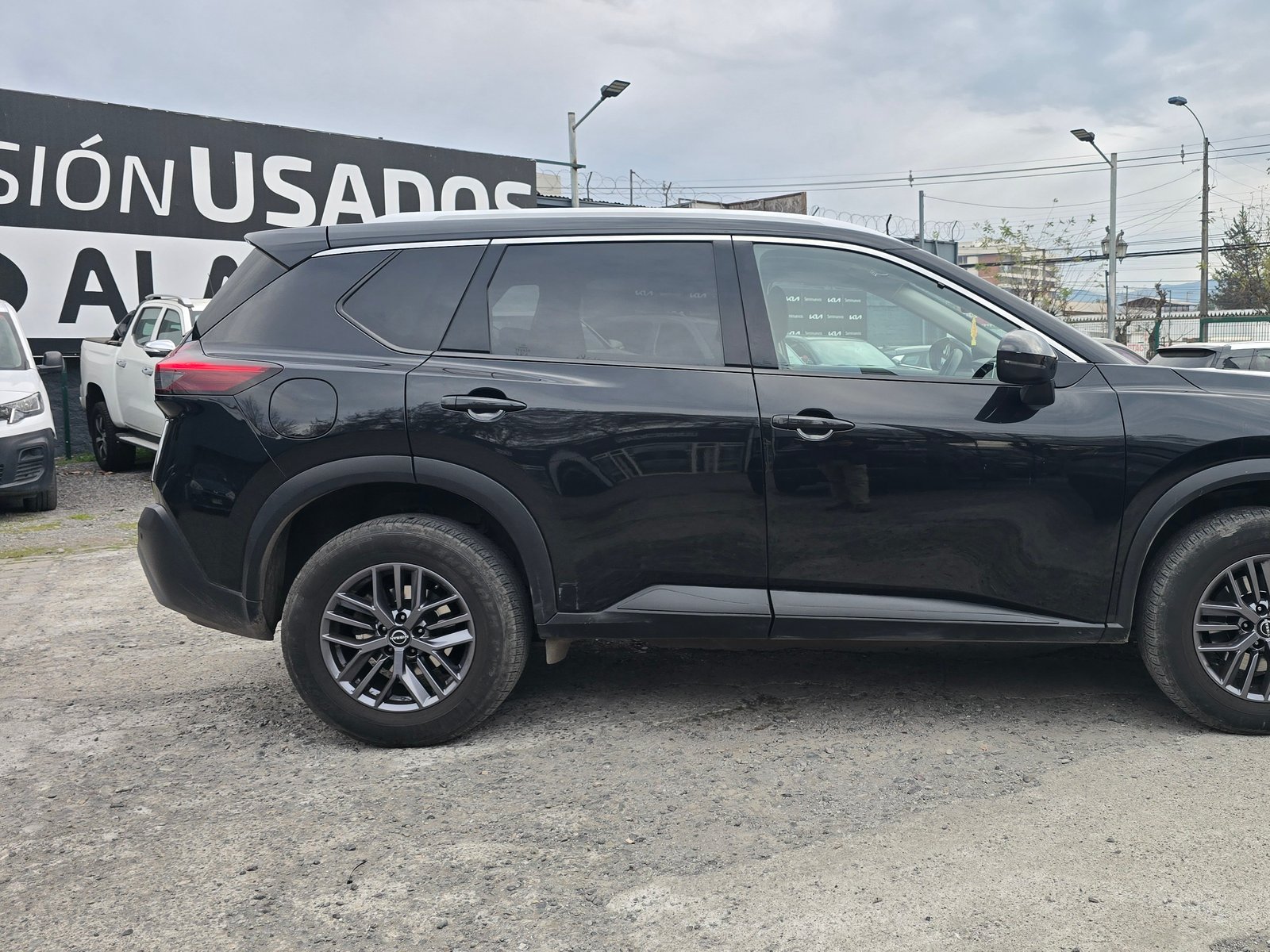 Nissan X TRAIL 4X2 2.5 AUT 2025 - Foto 2 de 18
