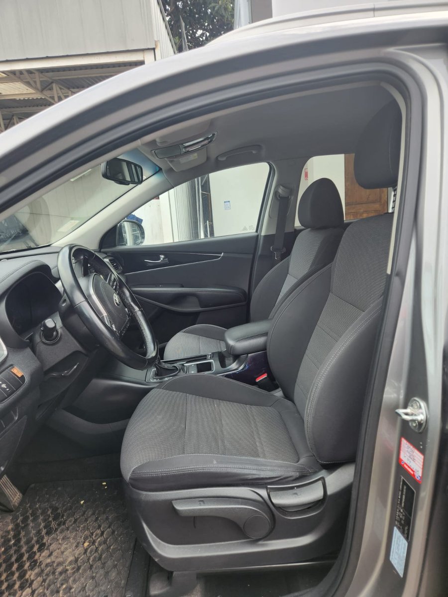Kia SORENTO EX 2.4 AUT 2020 - Imagen 6 de 8