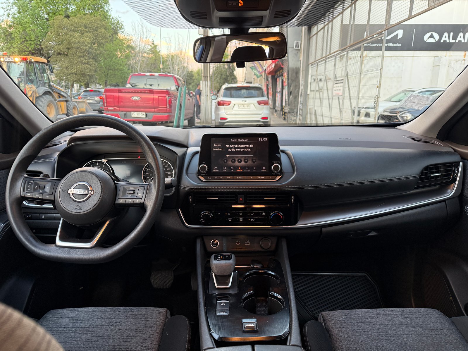 Nissan X TRAIL 4X2 7P CVT 2.5 2023 - Imagen 7 de 8