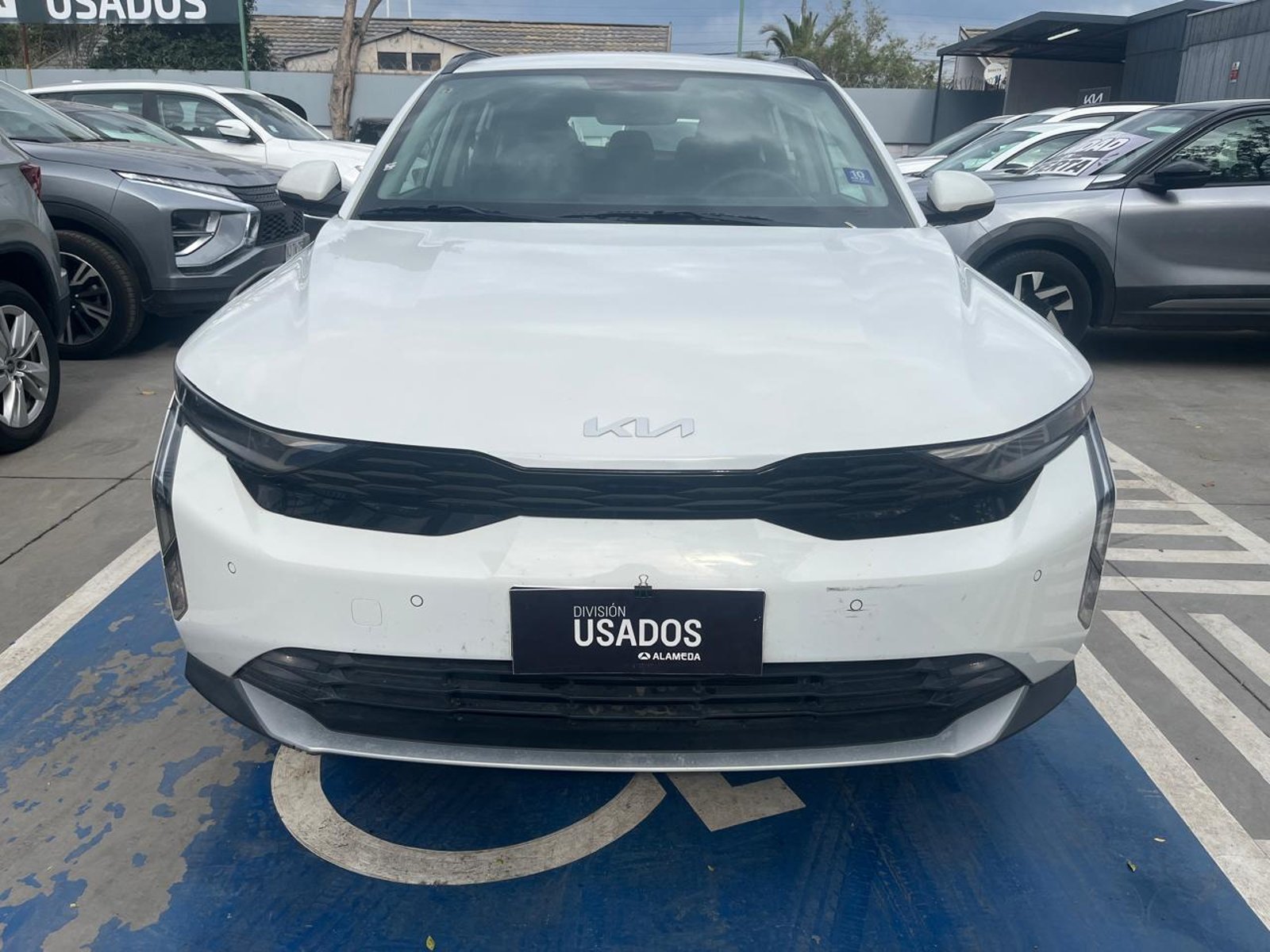 Kia K3 CROSS EX 1.4 2024 - Foto 2 de 7