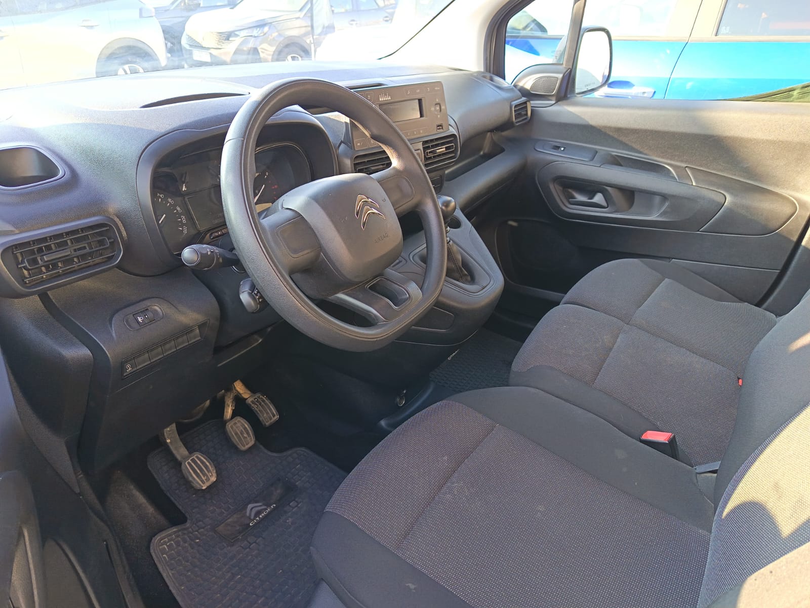 Citroën BERLINGO 1.5 2023 - Imagen 6 de 8