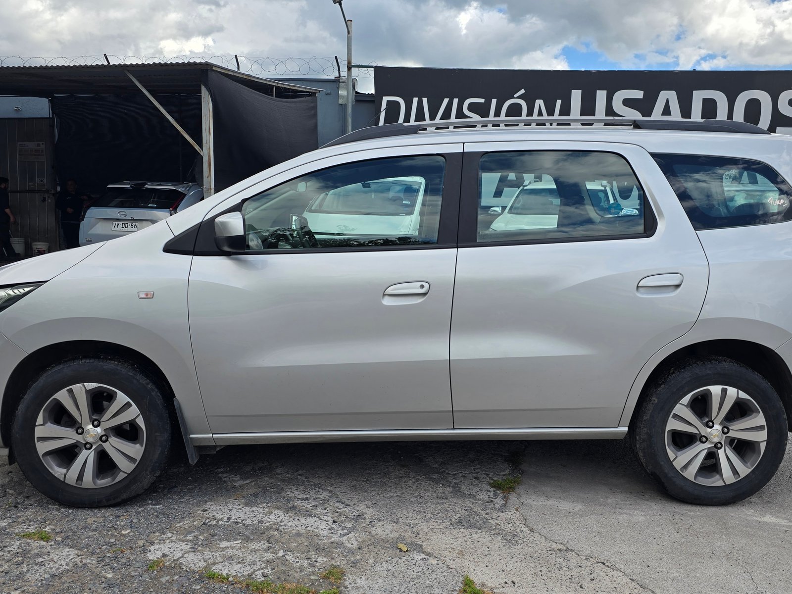Chevrolet SPIN 1.8 2021 - Foto 2 de 8