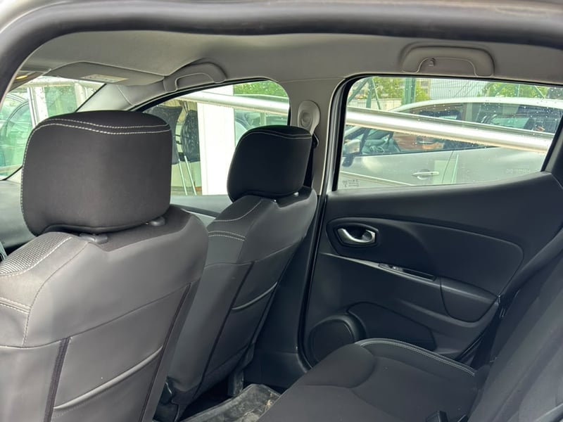 Renault CLIO HB EXPRESSION 1.2 2018 - Imagen 6 de 7