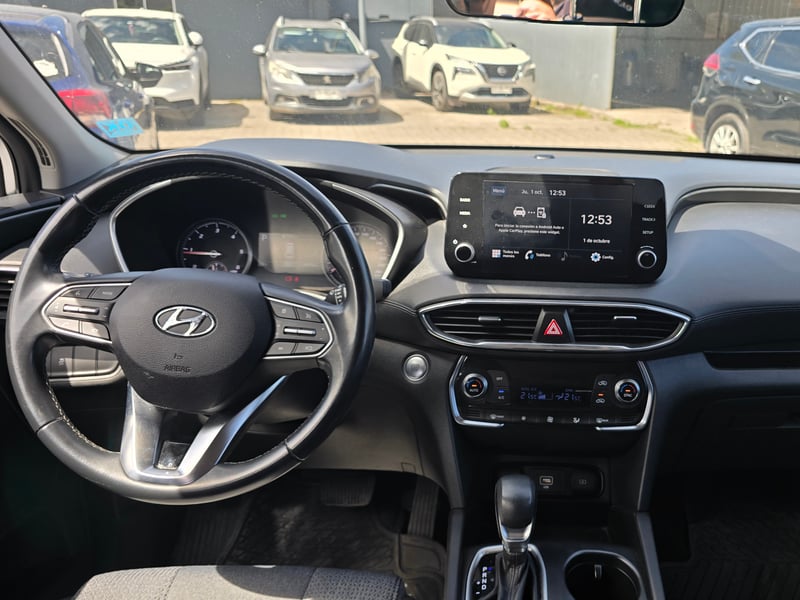 Hyundai SANTA FE TM CRDI 2.2 AUT 2023 - Imagen 10 de 18