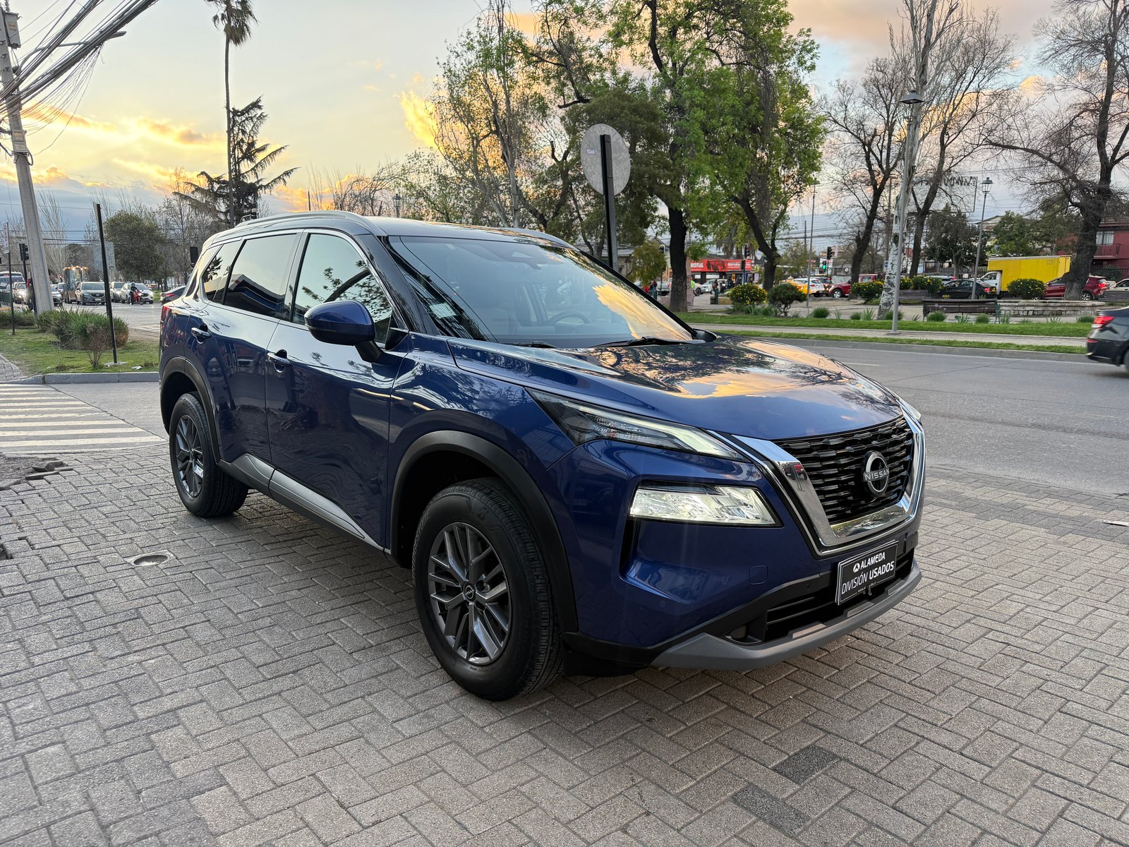 Nissan X TRAIL 4X2 7P CVT 2.5 2023 - Foto 3 de 8