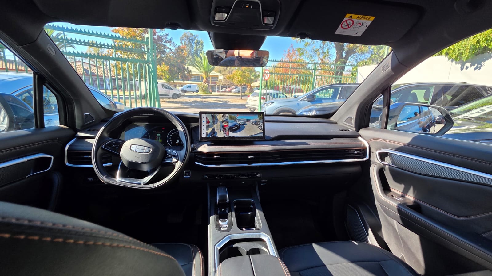 Geely OKAVANGO 2.0 AUT 2025 - Imagen 4 de 7