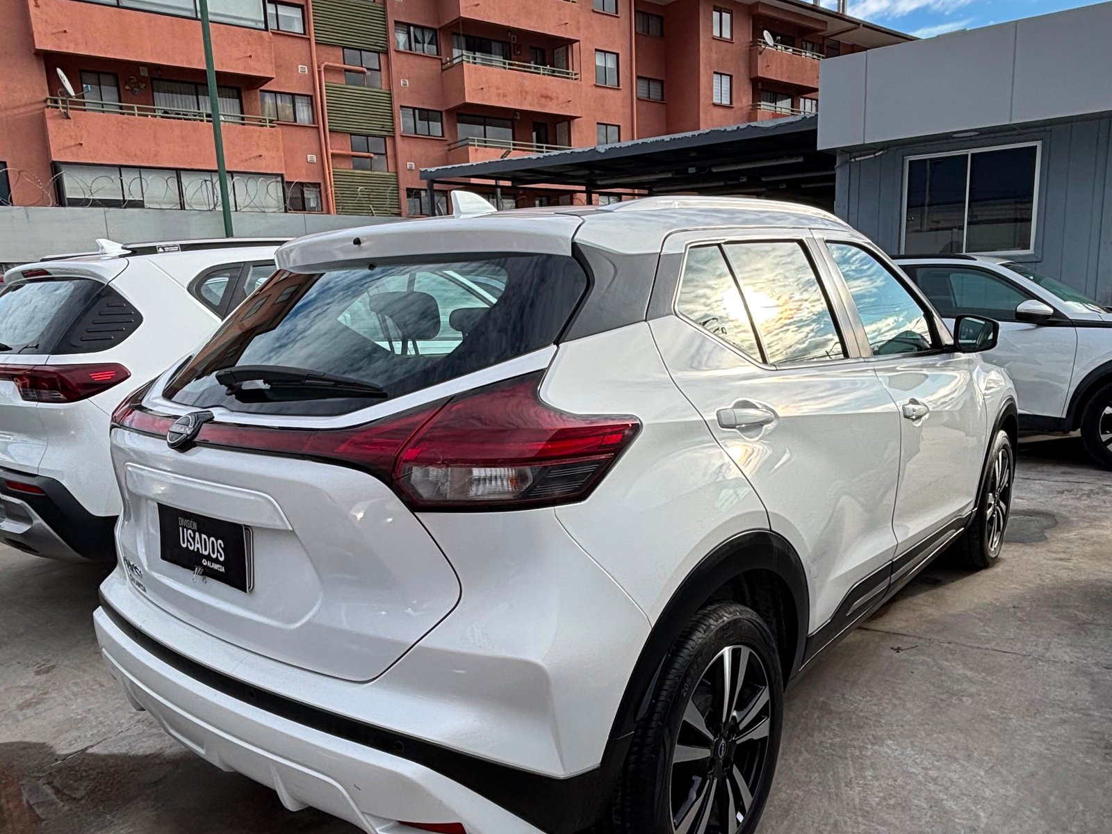 Nissan KICKS MT 1.6 2023 - Foto 3 de 4