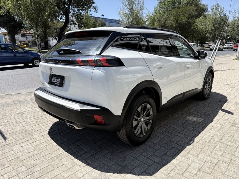 Peugeot 2008 ACTIVE 1.2 2022 - Imagen 6 de 8