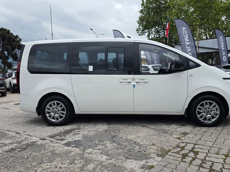 Hyundai STARIA 2.2 2025 - Imagen 4 de 7