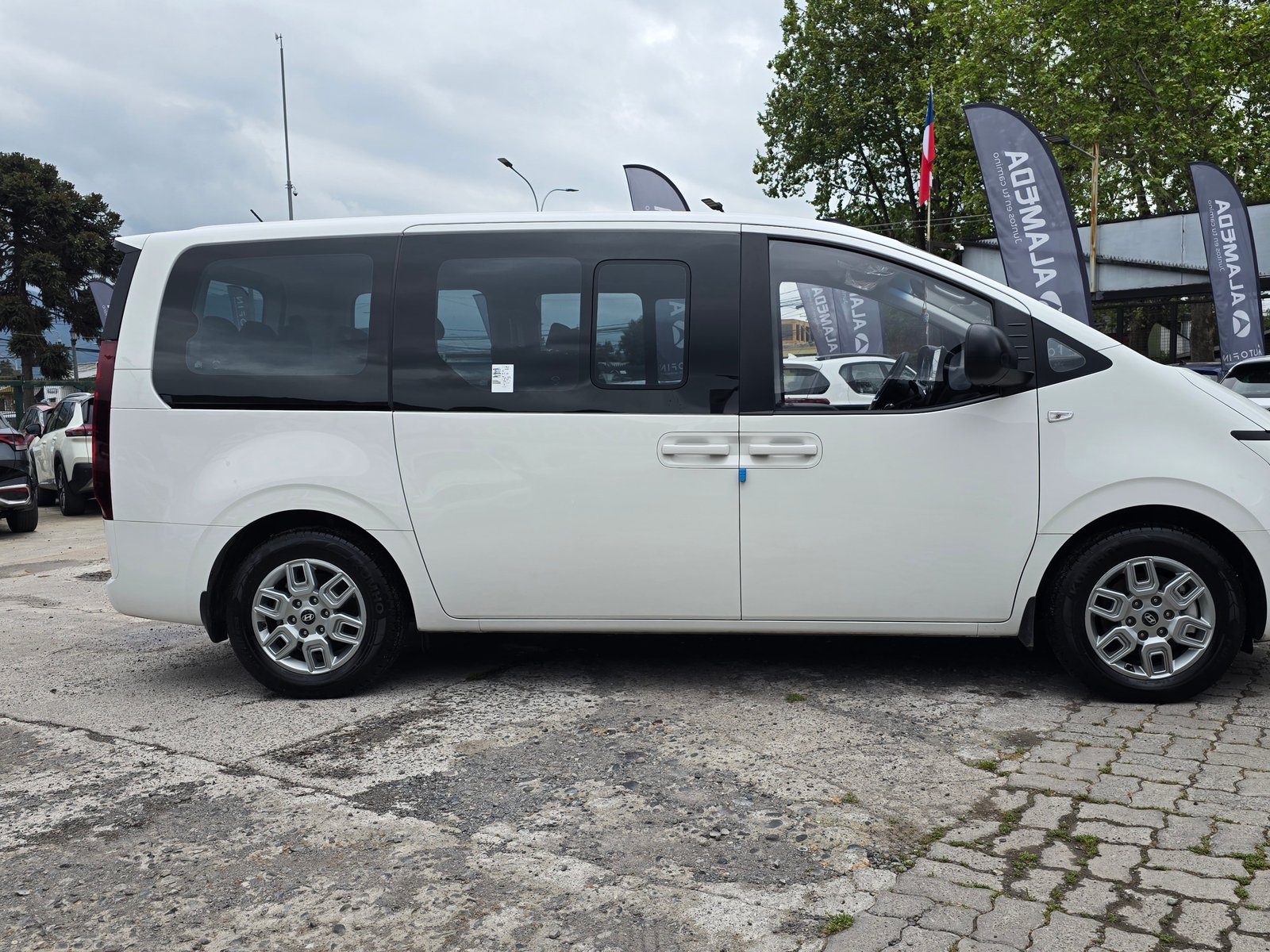 Hyundai STARIA 2.2 2025 - Foto 4 de 7