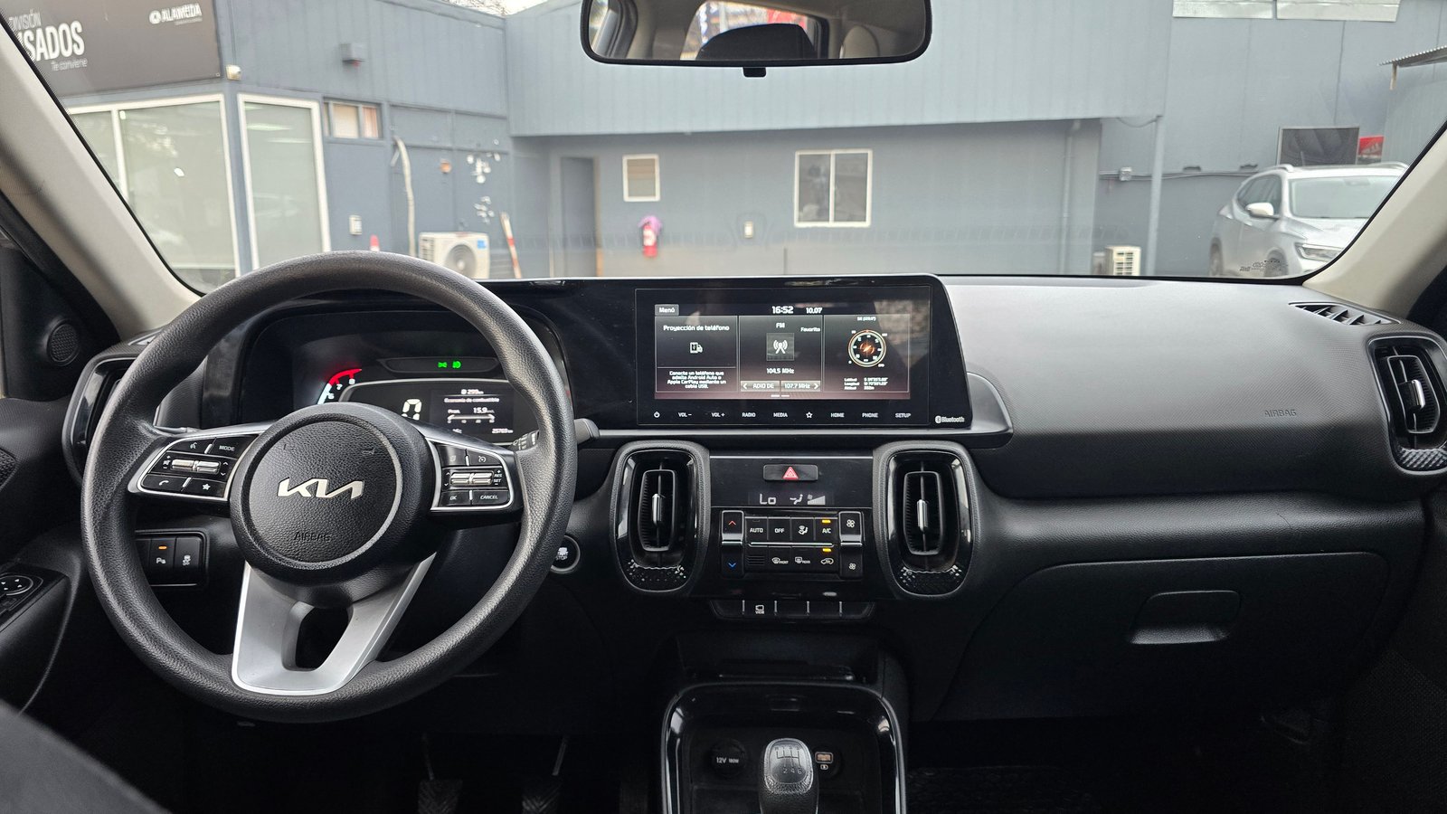 Kia SONET EX 1.5 2023 - Imagen 6 de 9