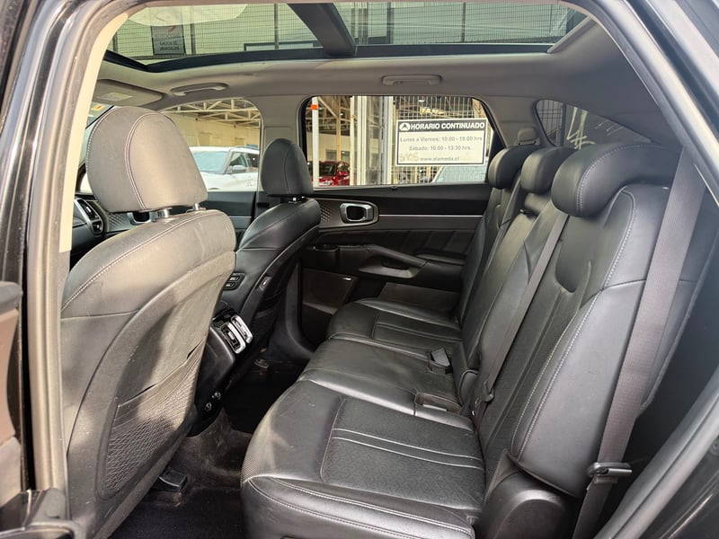 Kia SORENTO 4X4 2.5 AT 2024 - Imagen 11 de 16