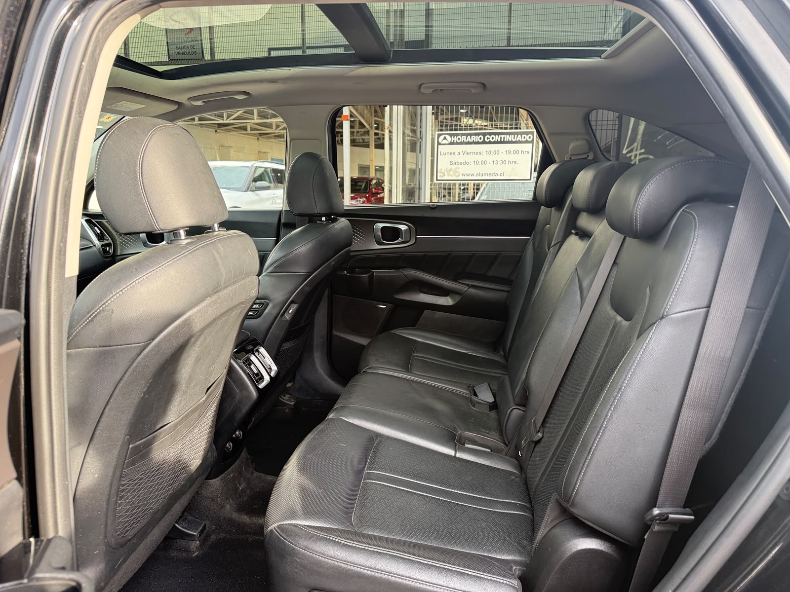 Kia SORENTO 4X4 2.5 AT 2024 - Imagen 11 de 16