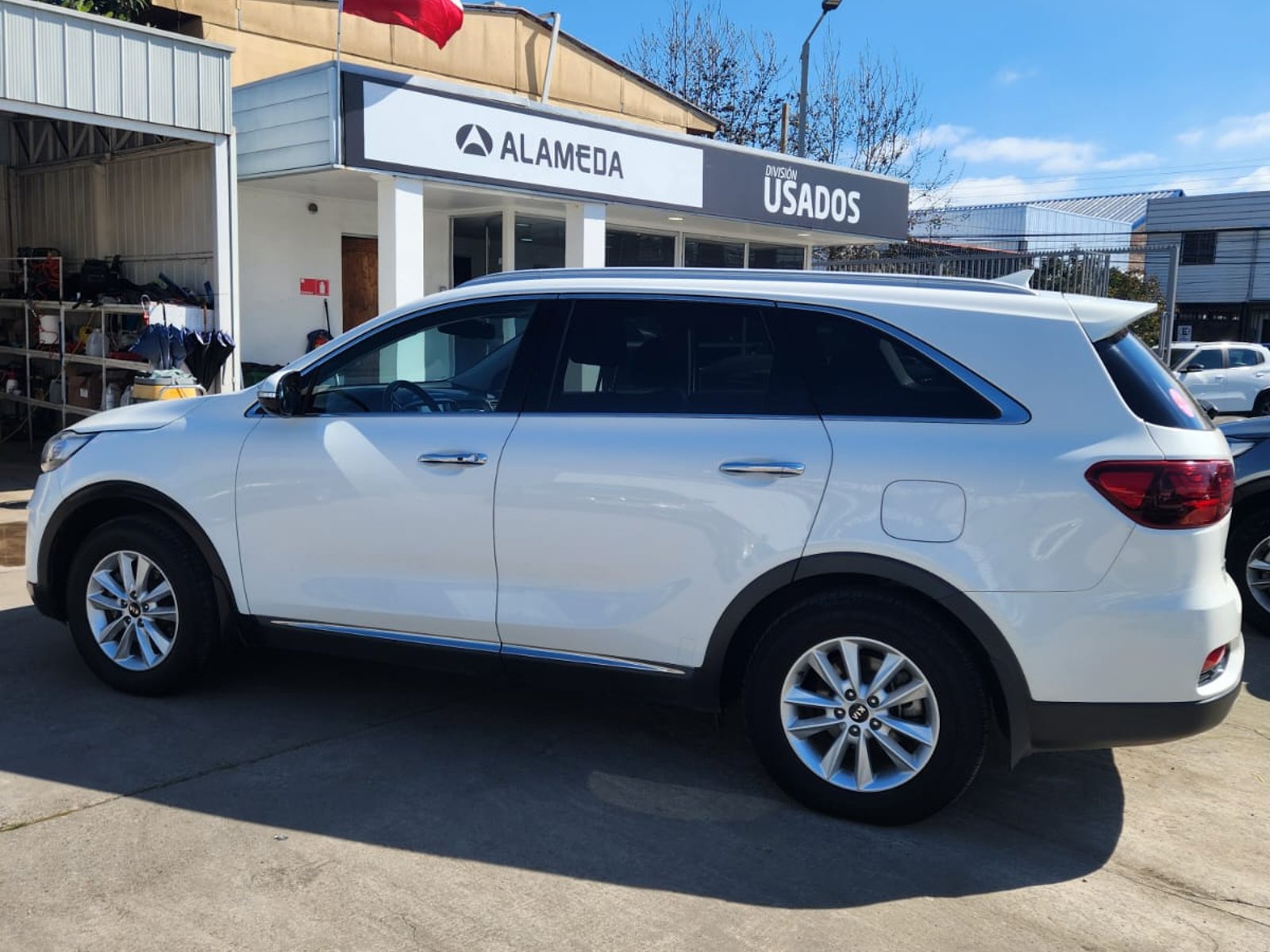 Kia SORENTO EX 2.4 2021 - Foto 3 de 6