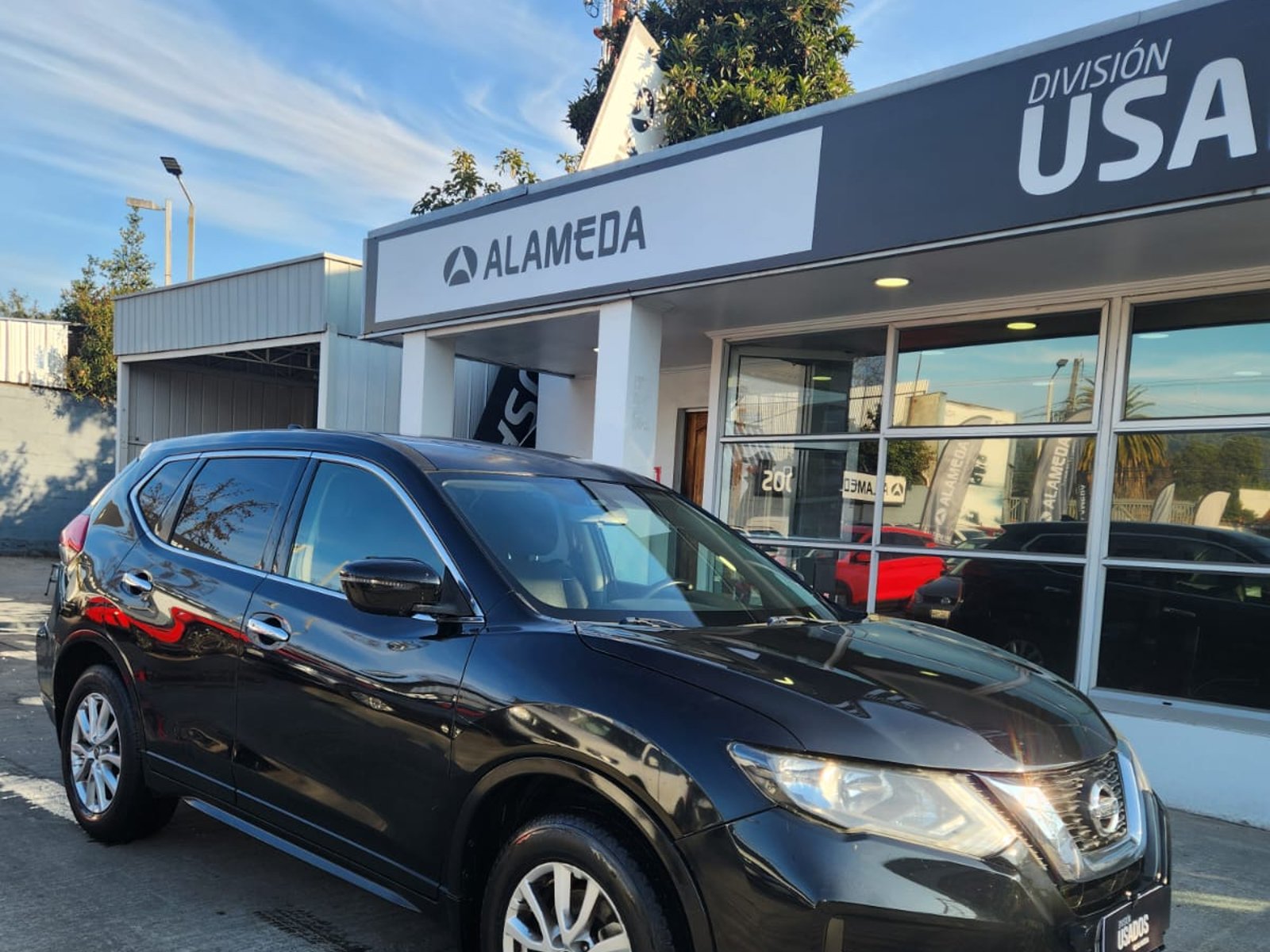 Nissan X TRAIL SENSE 2.5 AUT 2018 - Foto 3 de 7