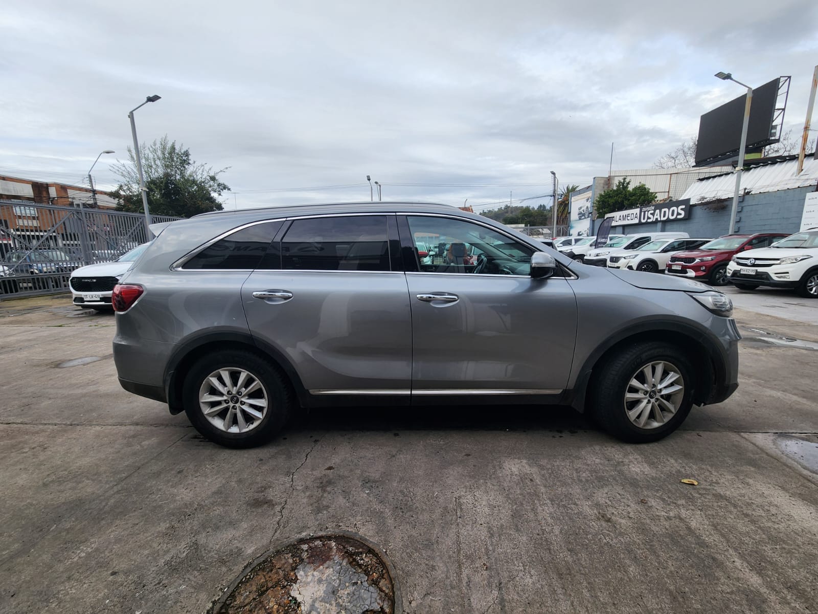Kia SORENTO EX 2.4 AUT 2020 - Foto 2 de 8