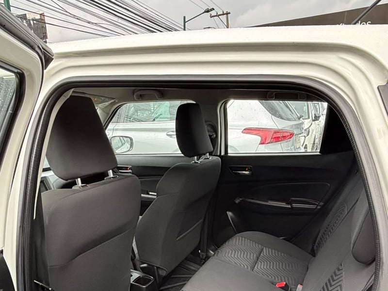 Suzuki SWIFT GL SPORT HB 1.2 2021 - Imagen 4 de 6