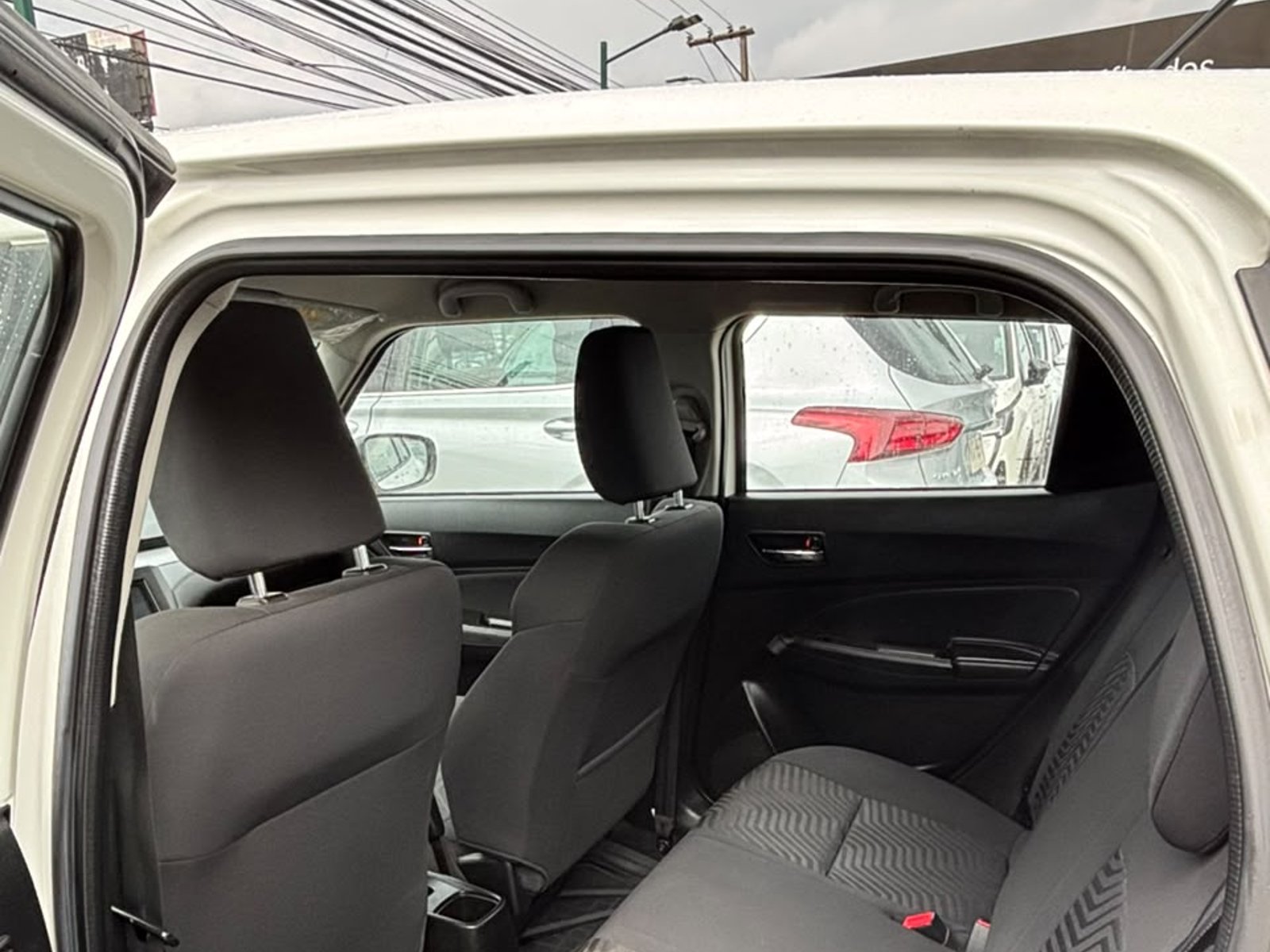 Suzuki SWIFT GL SPORT HB 1.2 2021 - Foto 4 de 6