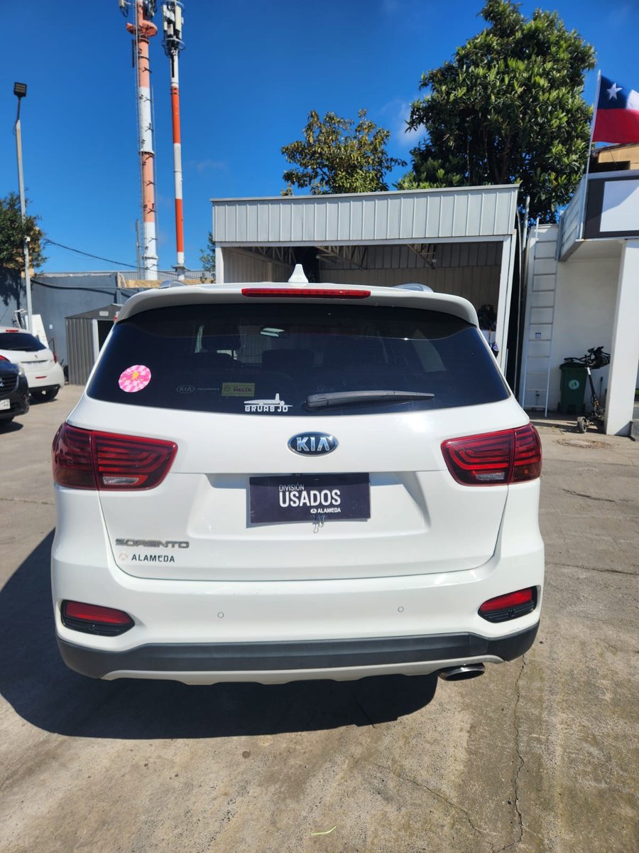 Kia SORENTO EX 2.4 2021 - Imagen 4 de 6