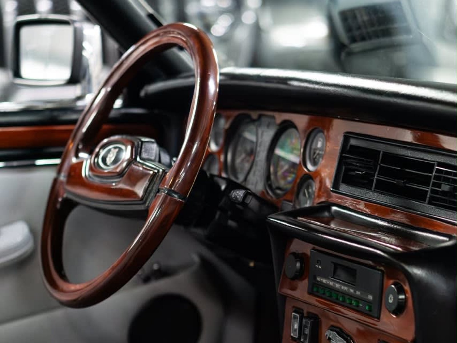 Jaguar XJ6 1985 - Foto 5 de 6