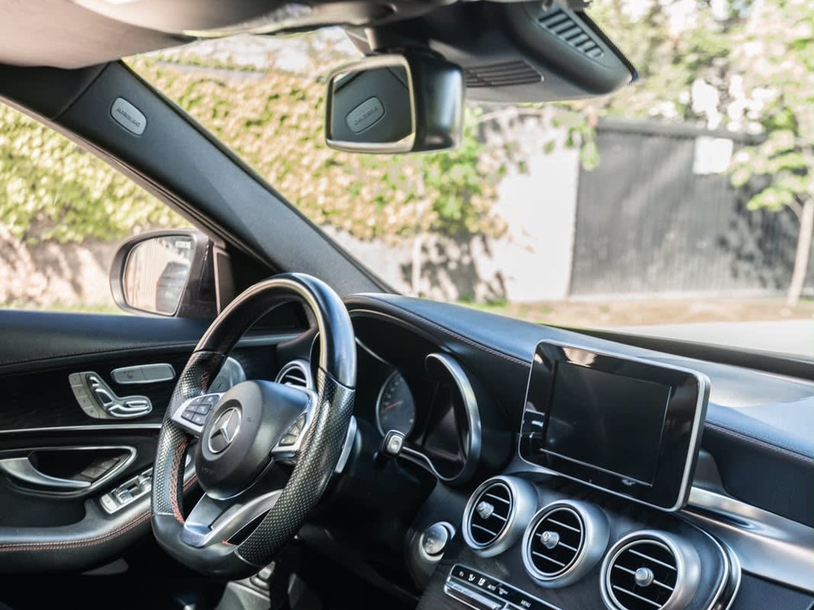 Mercedes-Benz C43 AMG 2019 - Foto 2 de 6