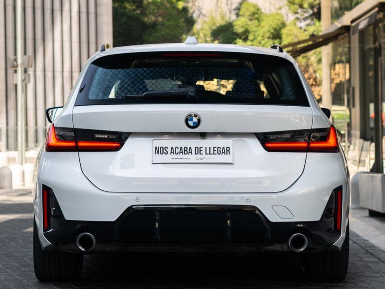 BMW 330I TOURING 2.0 AUT 2024 - Foto 3 de 6