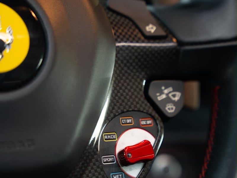 Ferrari 488 Spider 2017 - Imagen 5 de 6